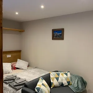 Couette-café Au Coeur Des Alpes, Villarodin-Bourget