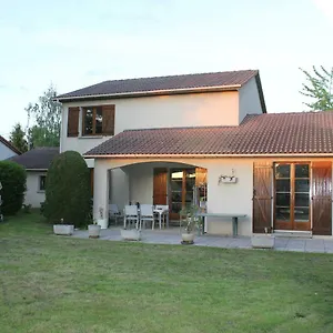Couette-café Les écureuils, Tramoyes